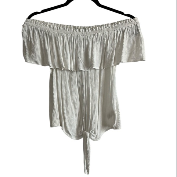 EXPRESS | Off The Shoulder Blouse - Picture 1 of 5